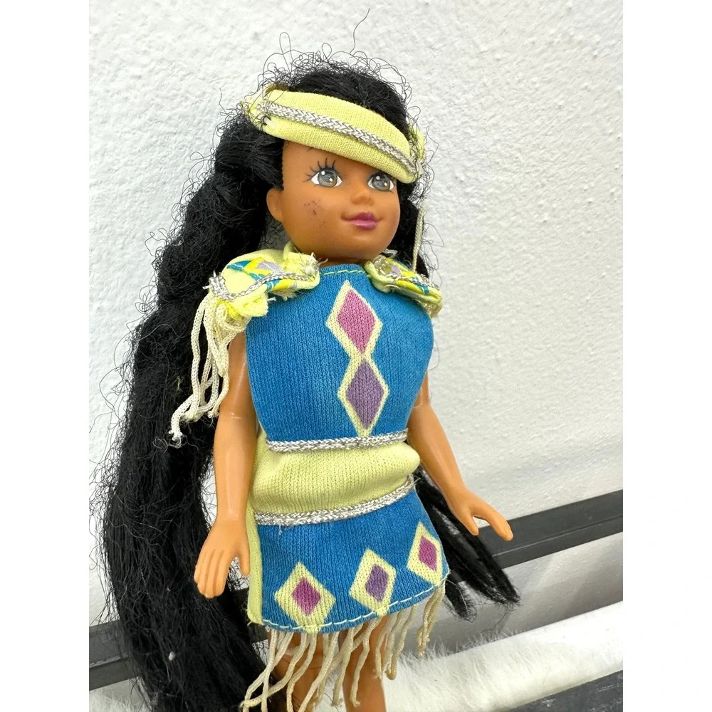 Vintage Kid Kore Heartland Dancing Brook Doll Native American yellow
